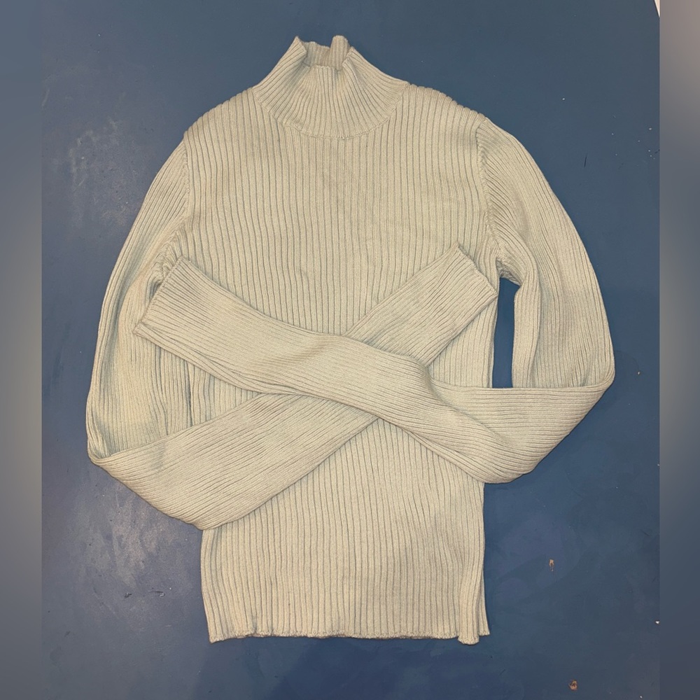 BRANDY MELVILLE Sage turtleneck